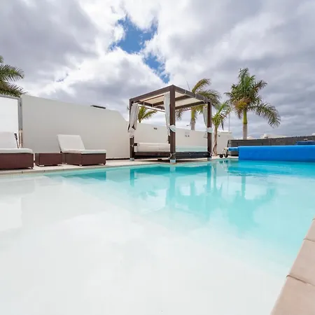 Crisbel Y Lorena By Armonia Playa Blanca (Lanzarote)