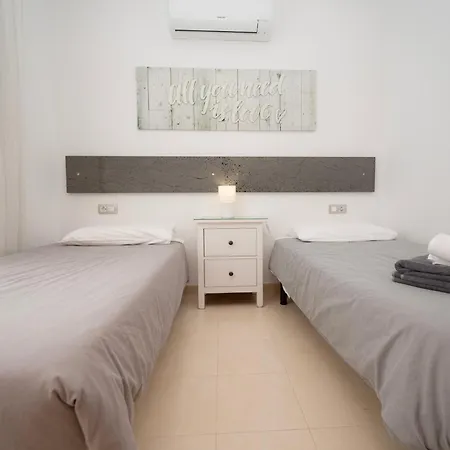 Crisbel Y Lorena By Armonia Playa Blanca (Lanzarote)