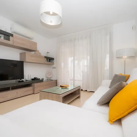 Crisbel Y Lorena By Armonia * Playa Blanca (Lanzarote)